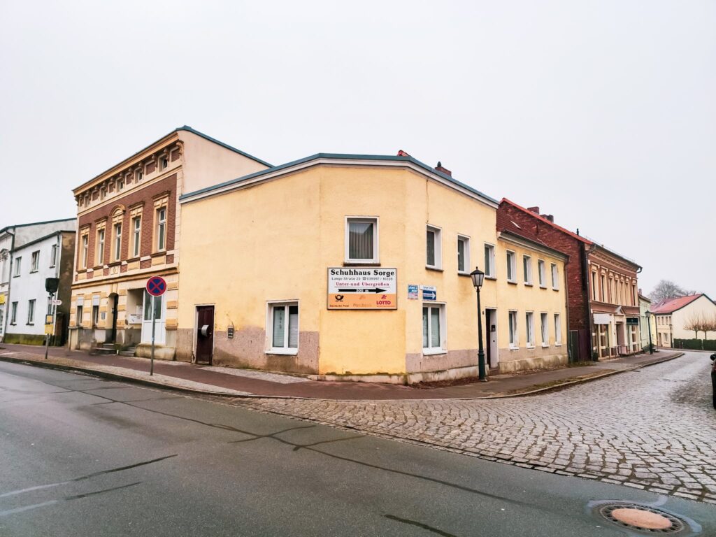 Voll vermietetes, solides Mehrfamilienhaus mit 3 Wohneinheiten und attraktiver Rendite in Jarmen